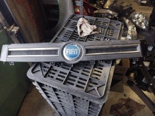 bontott FIAT PANDA Hűtőrács