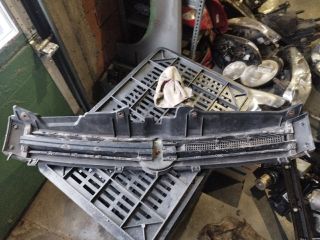 bontott FIAT PANDA Hűtőrács