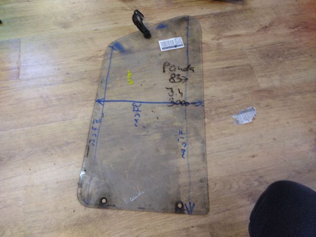 bontott FIAT PANDA Jobb C Oszlop Oldalablak Üveg