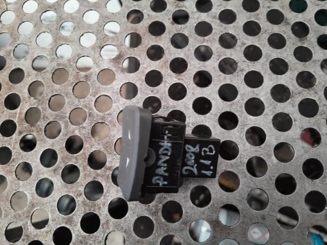 bontott FIAT PANDA Jobb első Ablakemelő Kapcsoló