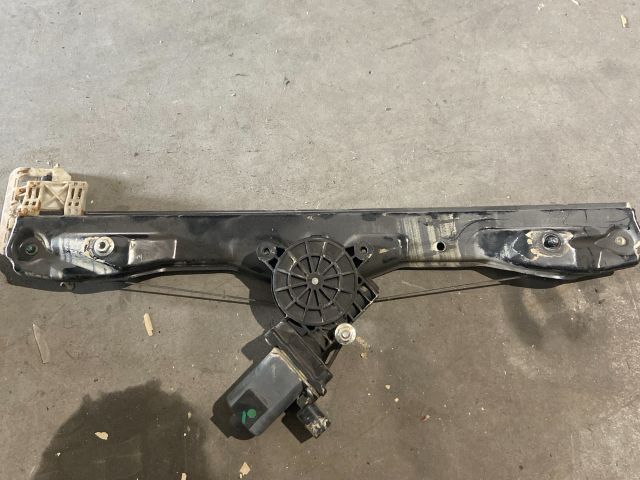 bontott FIAT PANDA Jobb első Ablakemelő Motor