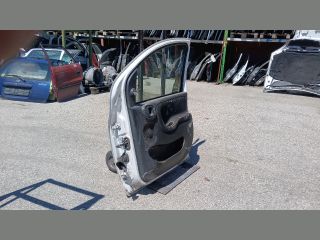 bontott FIAT PANDA Jobb első Ajtó (Részeivel)