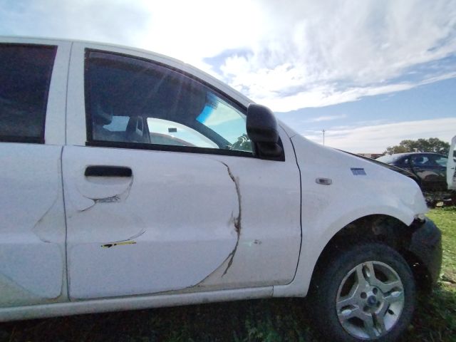 bontott FIAT PANDA Jobb első Ajtó (Üres lemez)