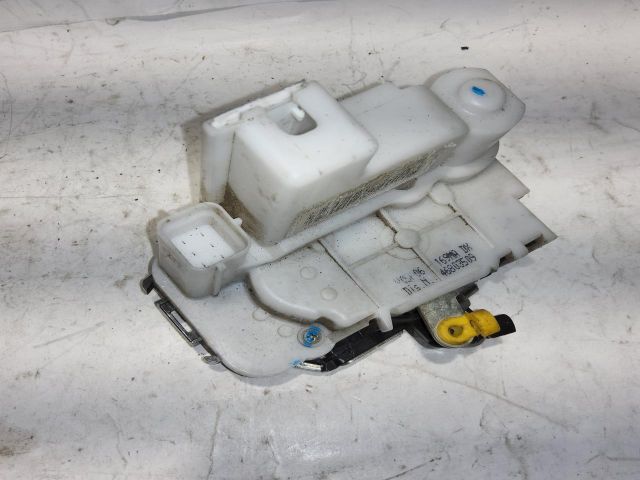 bontott FIAT PANDA Jobb első Ajtózár