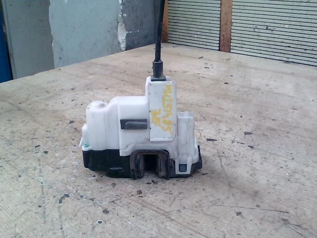 bontott FIAT PANDA Jobb első Ajtózár