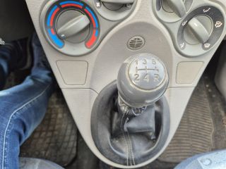 bontott FIAT PANDA Jobb első Fixüveg (Ajtóban)