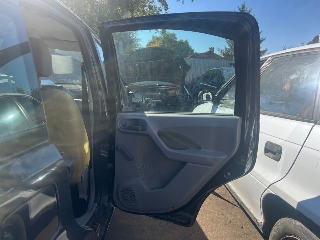 bontott FIAT PANDA Jobb hátsó Ajtó (Üres lemez)