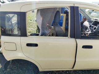 bontott FIAT PANDA Jobb hátsó Ajtó (Üres lemez)