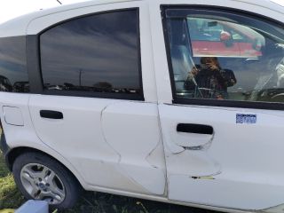 bontott FIAT PANDA Jobb hátsó Ajtó (Üres lemez)