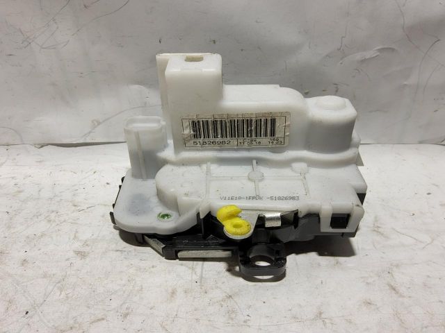 bontott FIAT PANDA Jobb hátsó Ajtózár