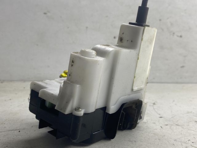 bontott FIAT PANDA Jobb hátsó Ajtózár