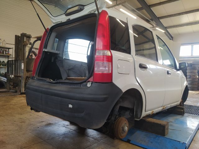 bontott FIAT PANDA Jobb hátsó Belső Küszöb Burkolat