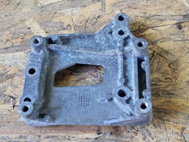 bontott FIAT PANDA Klímakompresszor Tartó Bak