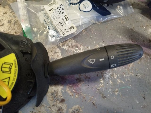 bontott FIAT PANDA Komplett Kormánykapcsoló (Bajuszkapcsoló)