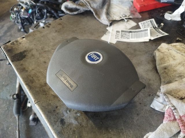 bontott FIAT PANDA Kormánylégzsák