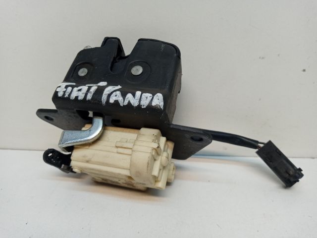bontott FIAT PANDA Központizár Motor Csomagtérajtó
