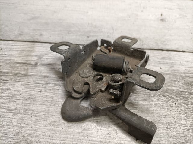 bontott FIAT PANDA Motorháztető Zárszerkezet