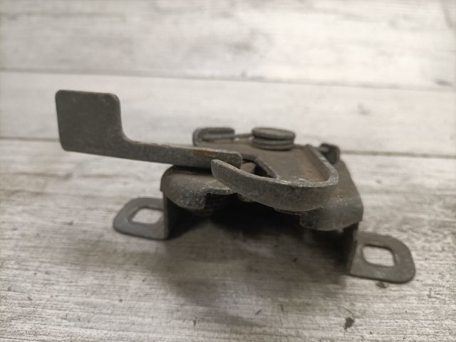 bontott FIAT PANDA Motorháztető Zárszerkezet