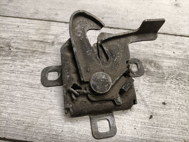 bontott FIAT PANDA Motorháztető Zárszerkezet