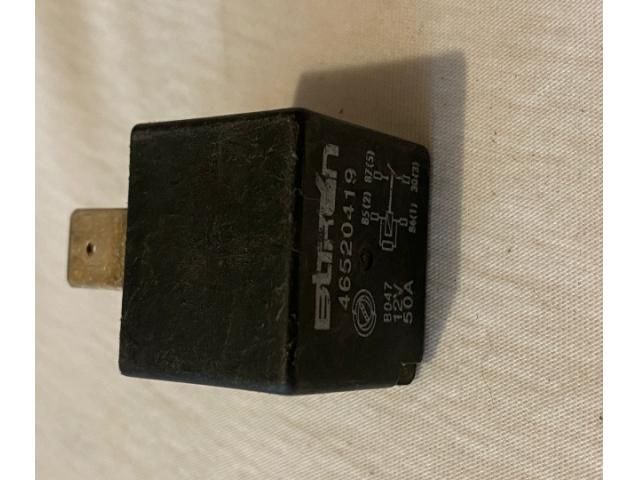 bontott FIAT PANDA Relé