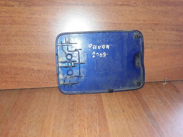 bontott FIAT PANDA Tankajtó