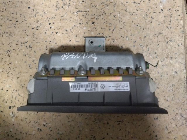 bontott FIAT PANDA Utasoldali Légzsák