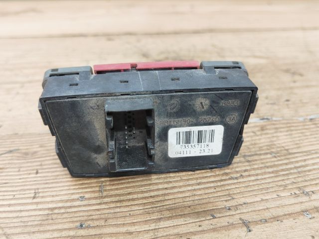 bontott FIAT PANDA Vészvillogó Kapcsoló