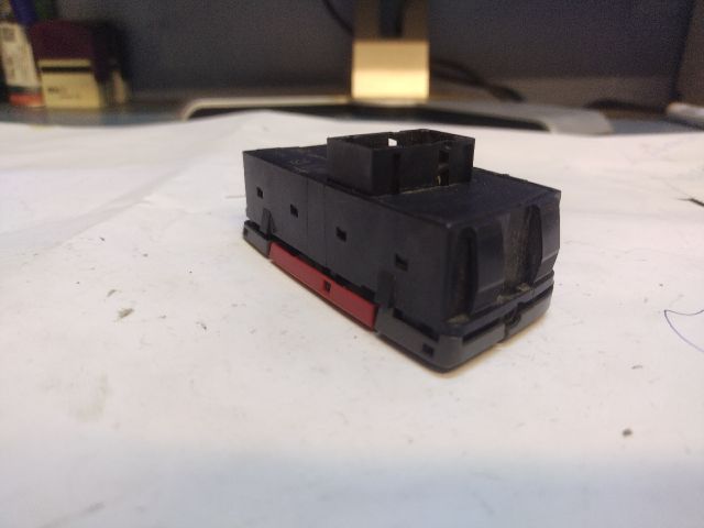 bontott FIAT PANDA Vészvillogó Kapcsoló