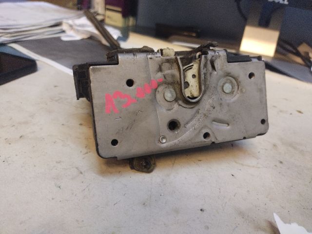 bontott FIAT PUNTO EVO Bal első Ajtózár