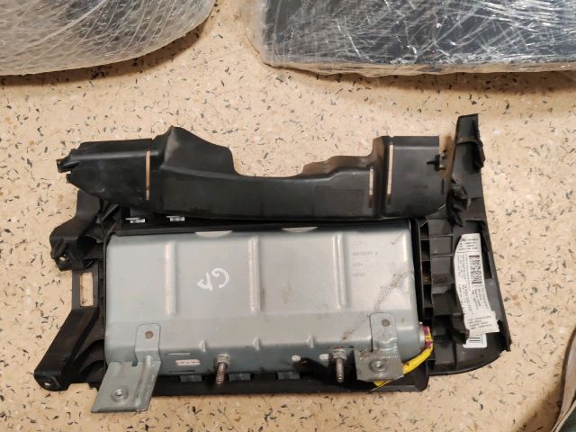 bontott FIAT PUNTO EVO Bal Térdlégzsák