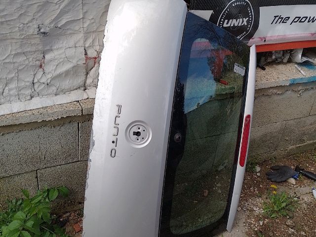 bontott FIAT PUNTO EVO Csomagtérajtó (Üres lemez)