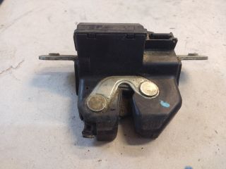 bontott FIAT PUNTO EVO Csomagtérajtó Zárszerkezet