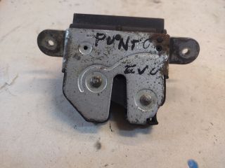 bontott FIAT PUNTO EVO Csomagtérajtó Zárszerkezet
