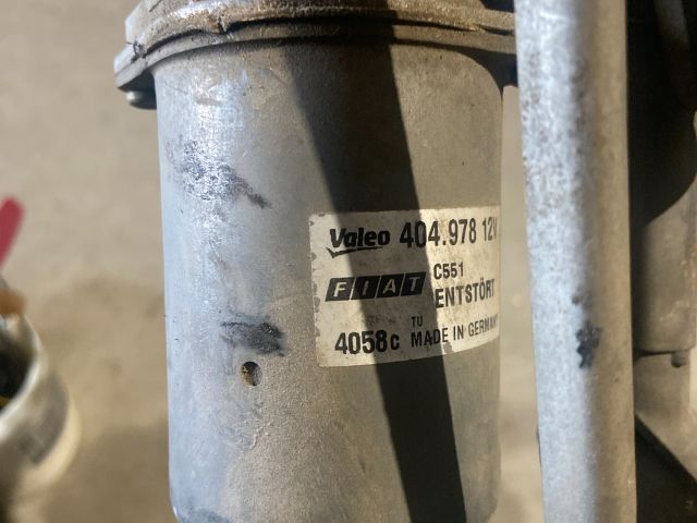 bontott FIAT PUNTO EVO Első Ablaktörlő Motor