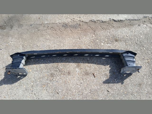 bontott FIAT PUNTO EVO Első Lökhárító Merevítő (Fém)