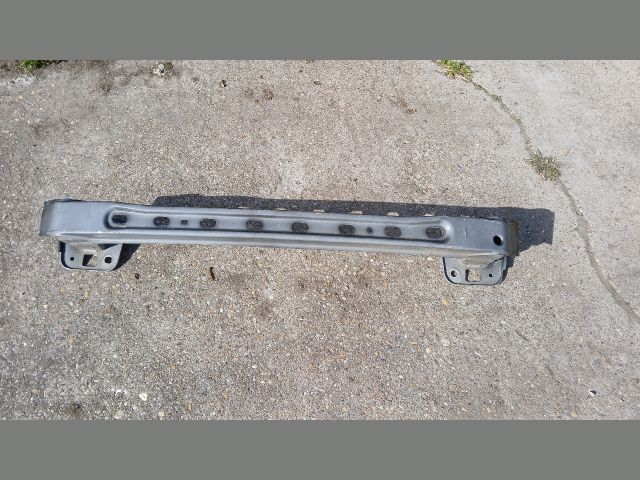 bontott FIAT PUNTO EVO Első Lökhárító Merevítő (Fém)