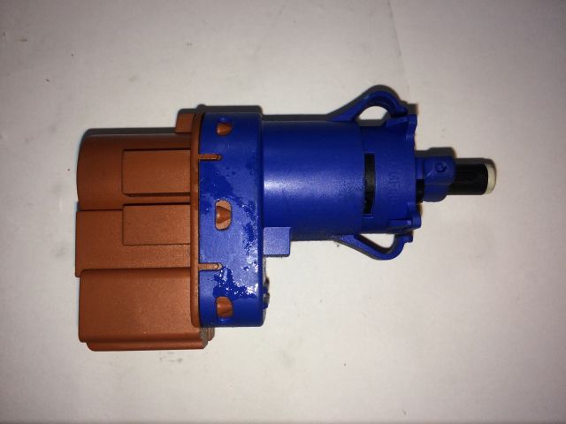 bontott FIAT PUNTO EVO Fék Pedál Kapcsoló