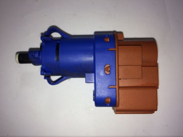 bontott FIAT PUNTO EVO Fék Pedál Kapcsoló