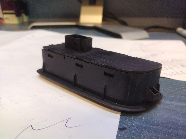 bontott FIAT PUNTO EVO Fényszórómagasság Állító Kapcsoló