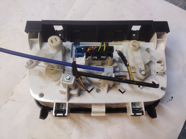 bontott FIAT PUNTO EVO Fűtéskapcsoló (digit klímás)