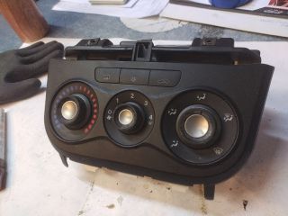 bontott FIAT PUNTO EVO Fűtéskapcsoló (manuális klímás)