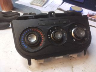 bontott FIAT PUNTO EVO Fűtéskapcsoló (manuális klímás)