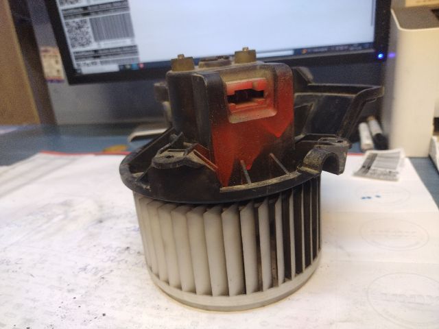 bontott FIAT PUNTO EVO Fűtőmotor (Klímás)