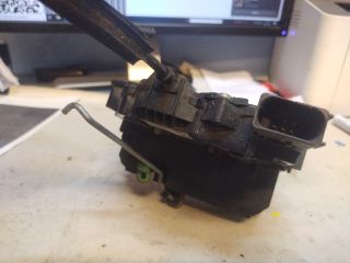 bontott FIAT PUNTO EVO Jobb első Ajtózár