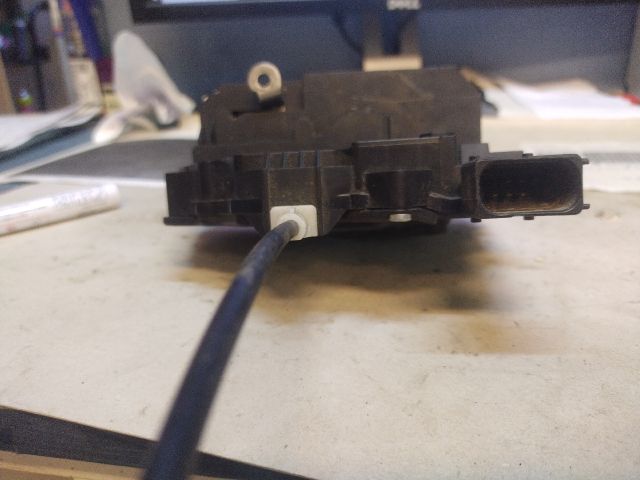 bontott FIAT PUNTO EVO Jobb első Ajtózár