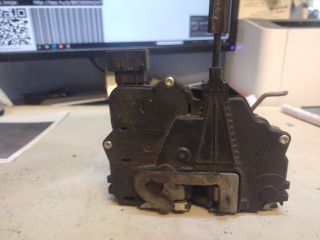 bontott FIAT PUNTO EVO Jobb első Ajtózár