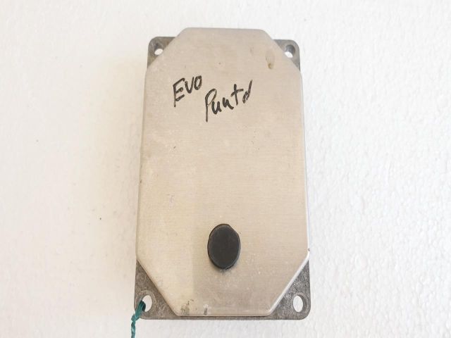 bontott FIAT PUNTO EVO Motorvezérlő