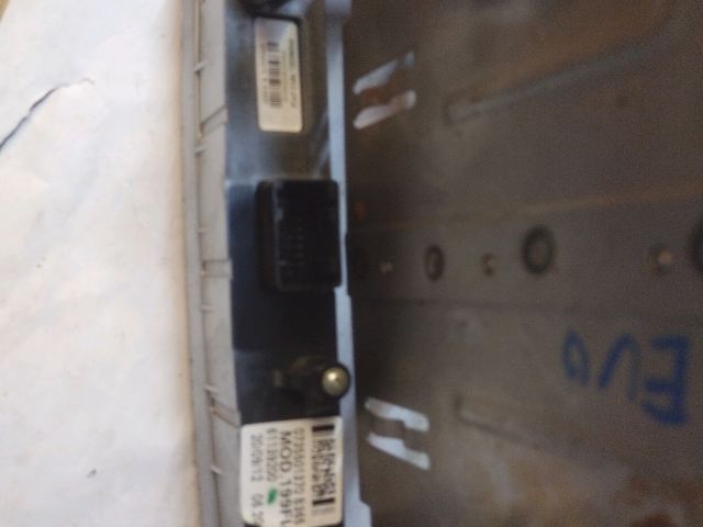 bontott FIAT PUNTO EVO Vészvillogó Kapcsoló