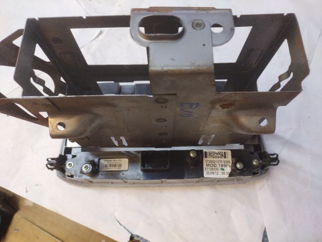 bontott FIAT PUNTO EVO Vészvillogó Kapcsoló