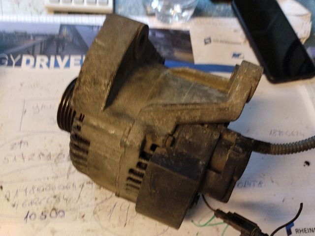 bontott FIAT PUNTO I Generátor